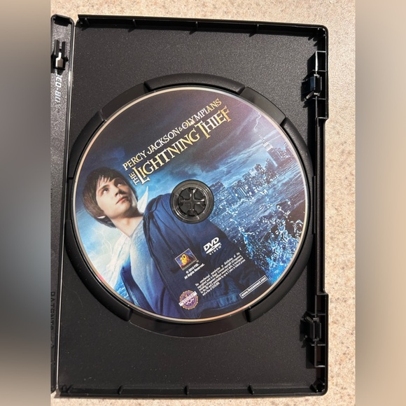 Percy Jackson & The Olympians: The Lightning Thief DVD - Picture 2 of 3
